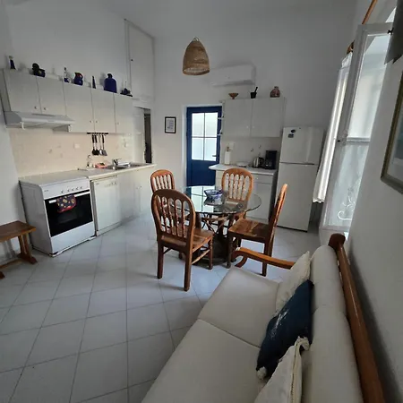 Apartment House Kapsalion